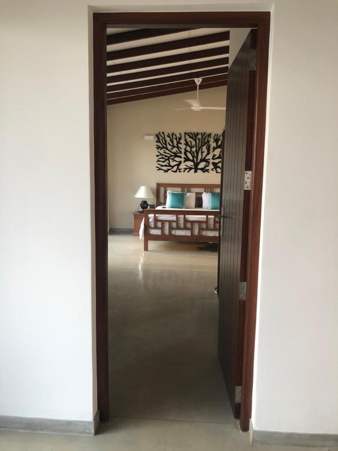 Driftwood Villa Pamunugama Exterior foto
